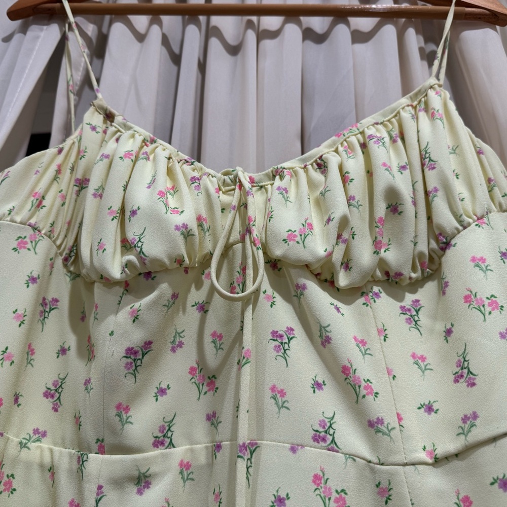 House of CB Cream Floral Midi Dress - Picture 5 of 6